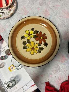 Vintage Fashion Manor Stoneware Daisy Vale 12 Inch Serving Platter